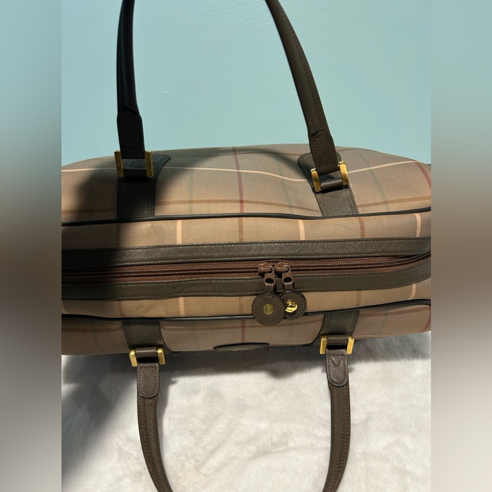 Burberry Nova Plaid Travel Bag 40cm. Authentic and Pre-owned. Great condition. - Picture 3 of 9